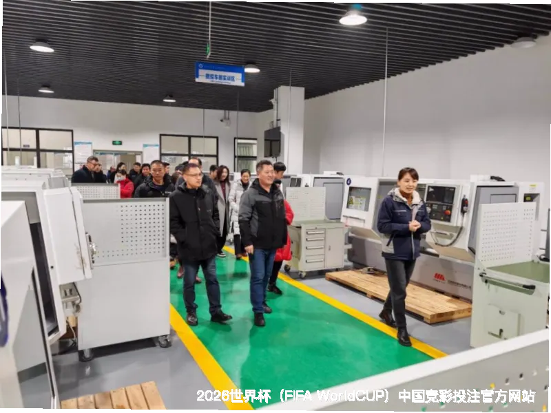 数据专家与足球信徒的联盟
